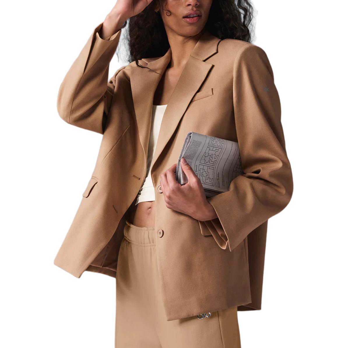 

Alo Yoga Деловой костюм женский черный