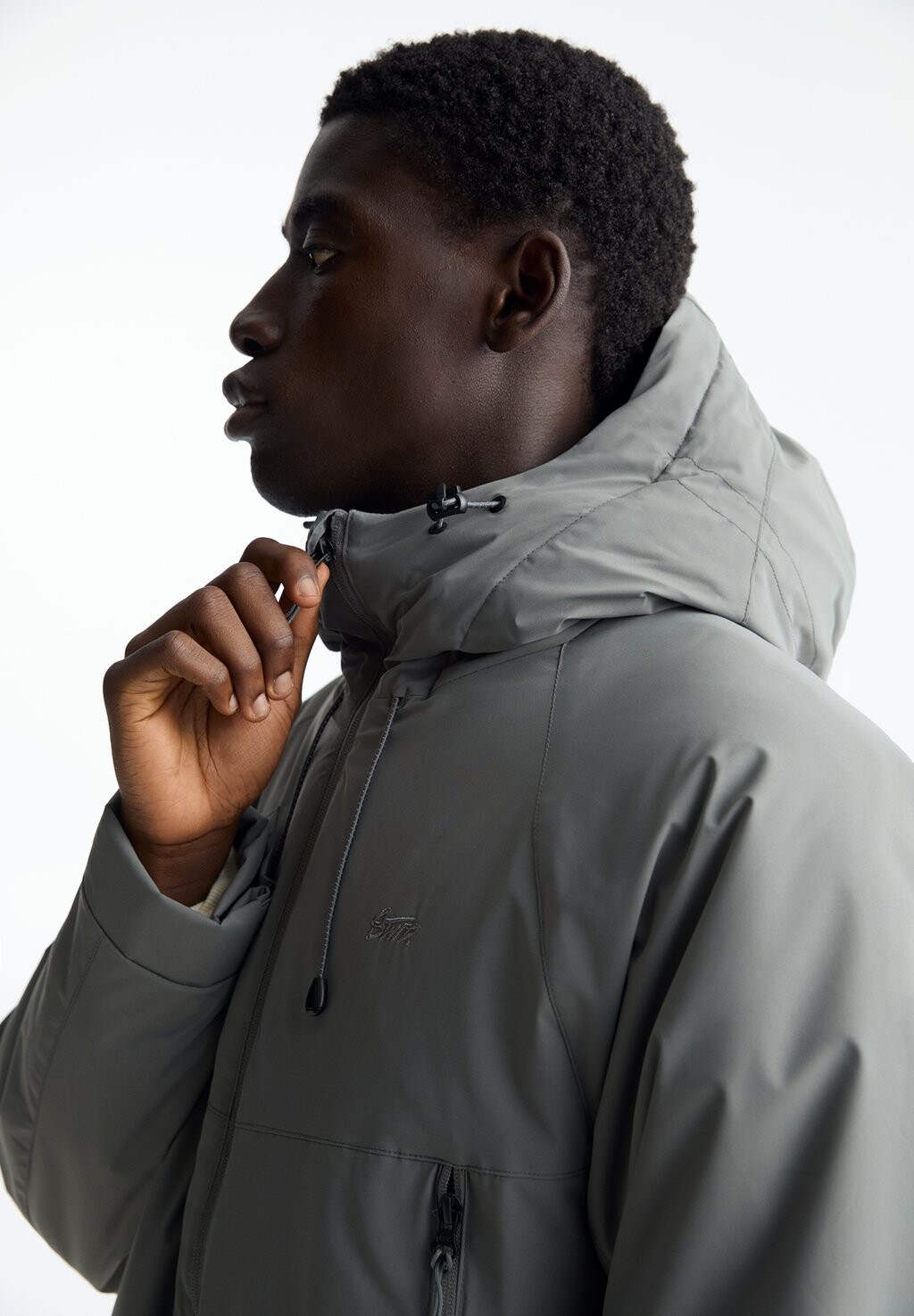 

Водонепроницаемая куртка LIGHTWEIGHT HOODED PULL&BEAR, серый