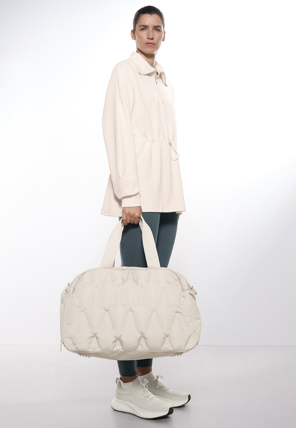 

Сумка выходного дня PADDED TECHNICAL - Holdall OYSHO, бежевый