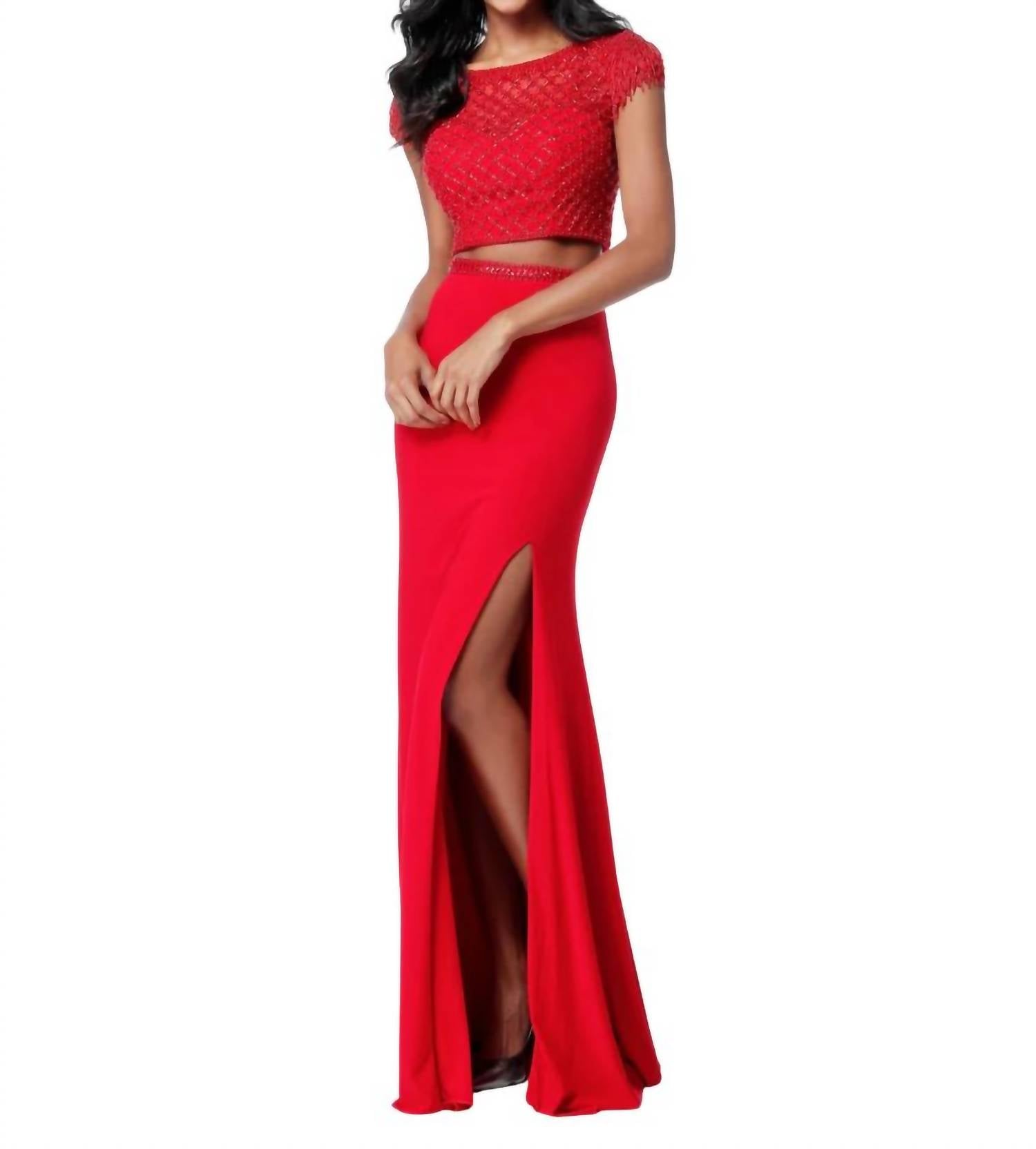 

Вышитое крестиком выпускное платье из двух частей в красном цвете Sherri Hill