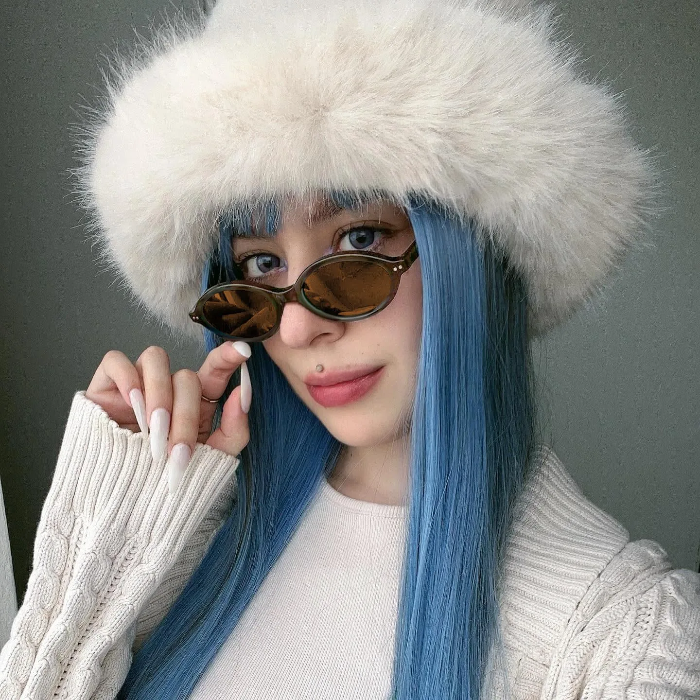 

Солнцезащитные очки GRFISIA Retro Oval для женщин, модные винтажные дизайнерские очки в стиле 90-х и Y2K, защита от УФ-излучения UV400, (2pcs) Black/Gray+black/Brown