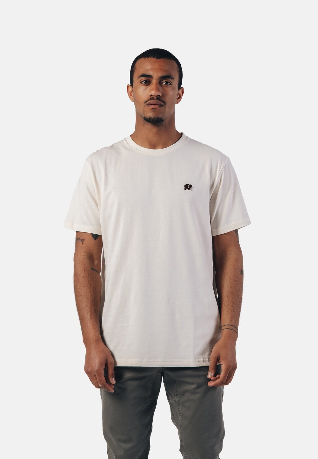 

Футболка базовая ESSENTIAL Trendsplant, цвет cream