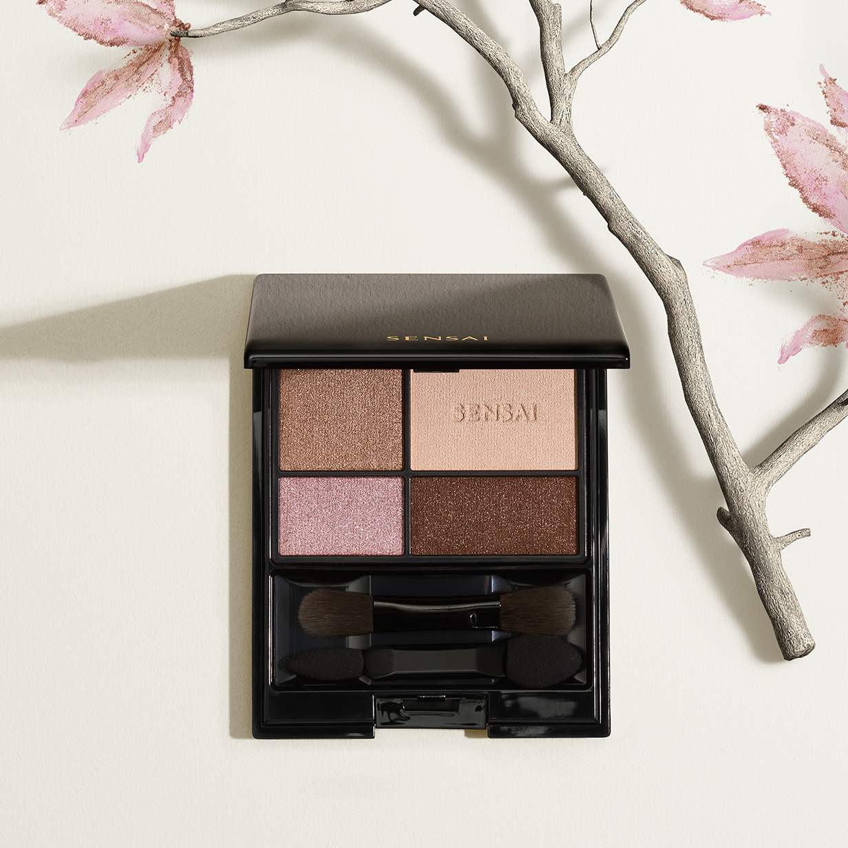 Палитра теней для век SENSAI Eye Colour Palette, 03 PETAL DANCE — фото 3