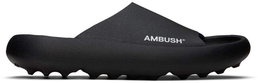 

Черные шлепанцы Ambush