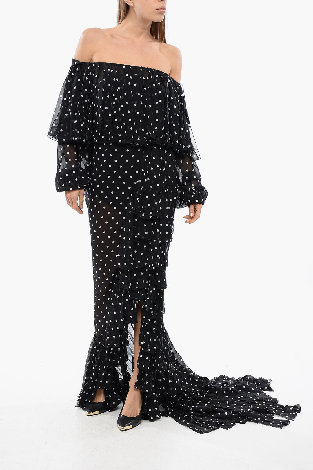 

Длинное платье Balmain с открытыми плечами и бахромой в горошек, черный