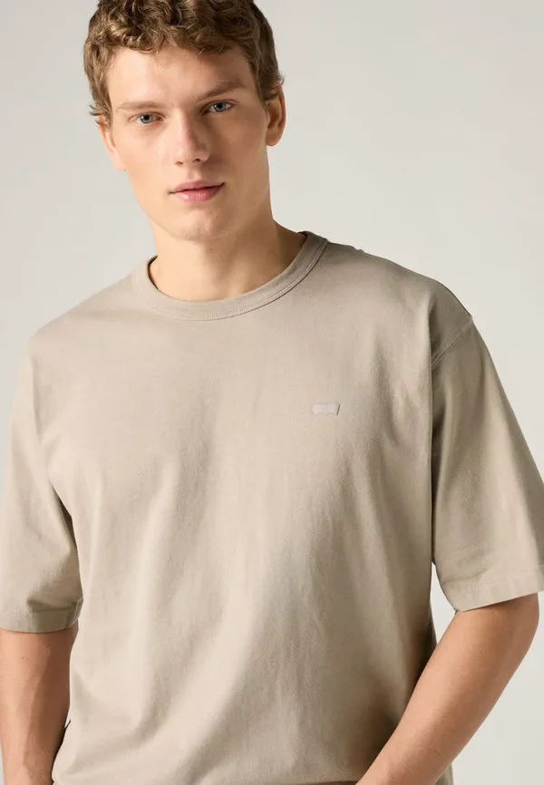 Свободная футболка, базовая футболка Levi'S, Vintage Khaki — фото 4