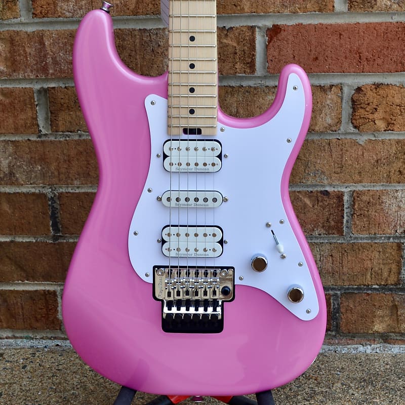 

Электрогитара Charvel Pro-Mod So-Cal Style 1 HSH FR M Platinum Pink