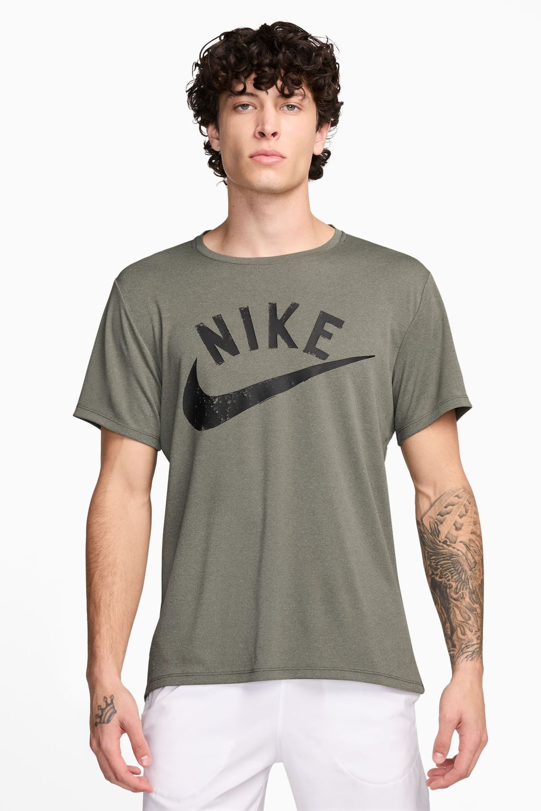 

Топ для бега Miler swoosh dri fit с коротким рукавом Nike, хаки