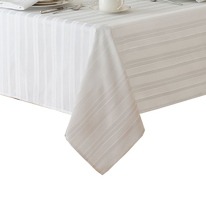 

Продолговатая жаккардовая скатерть Denley Stripe, 52 x 70 дюймов Elrene Home Fashions