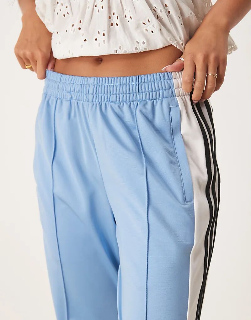 Спортивные брюки adidas Originals Adibreak синего цвета — фото 4