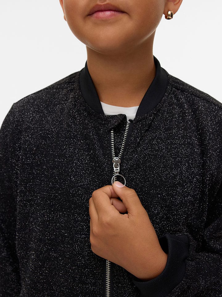 Vero Moda Girl Куртка "Берлин" черного цвета — фото 4