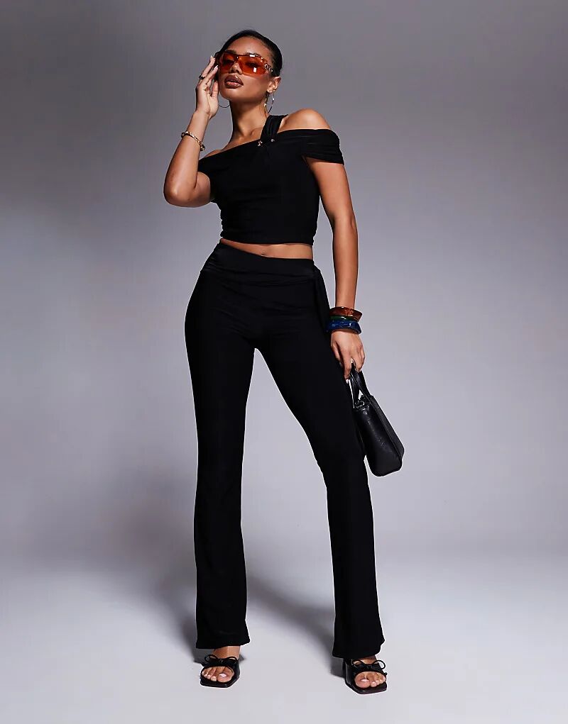 

Эксклюзивные двухслойные облегающие брюки Kaiia с завязками по бокам, черный цвет