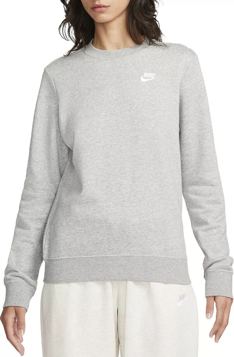 

Женская флисовая толстовка с круглым вырезом Nike Sportswear Club
