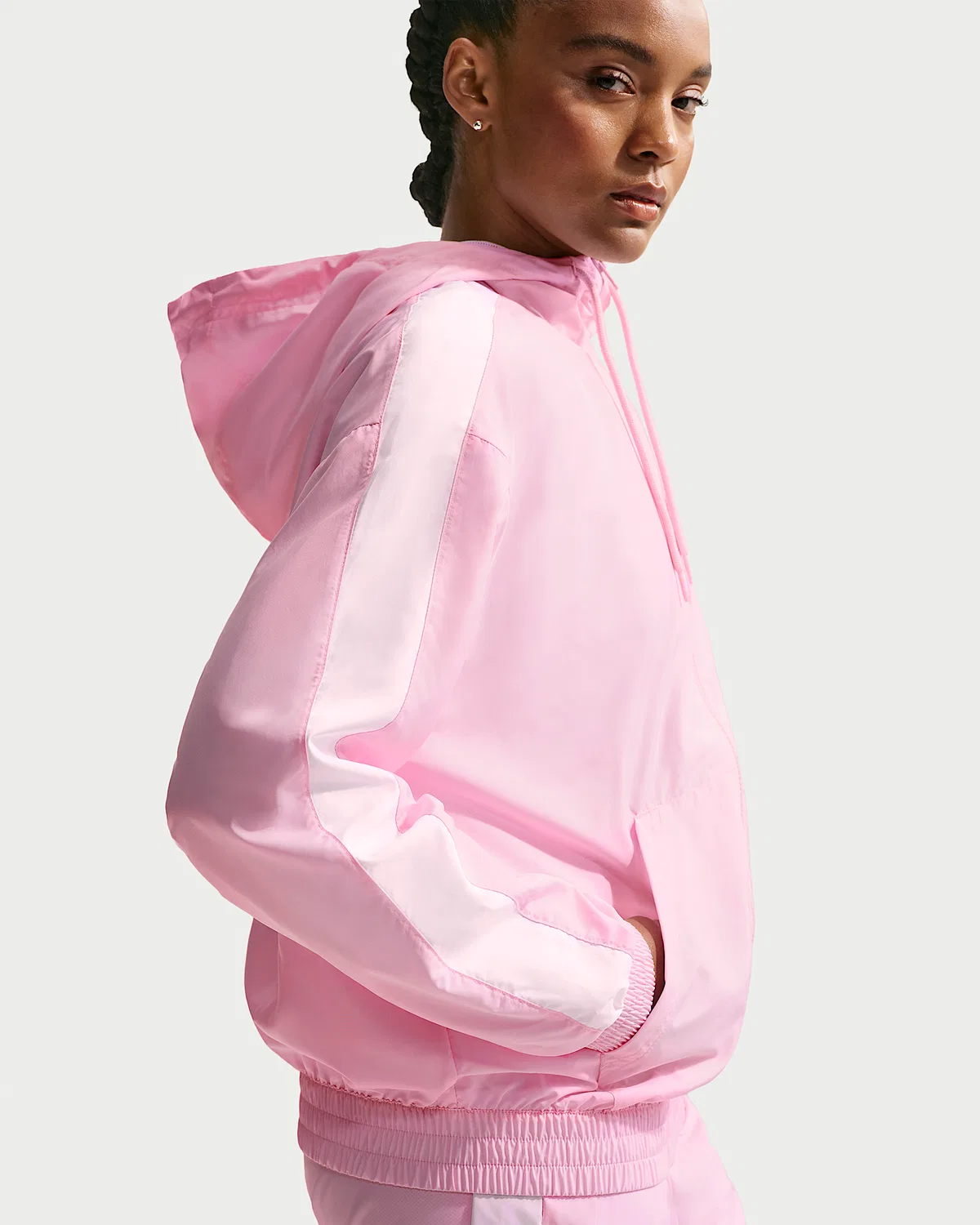 Женская свободная куртка с капюшоном UV Nike Sportswear Classic Wovens, Pink Foam/White/Sail — фото 2