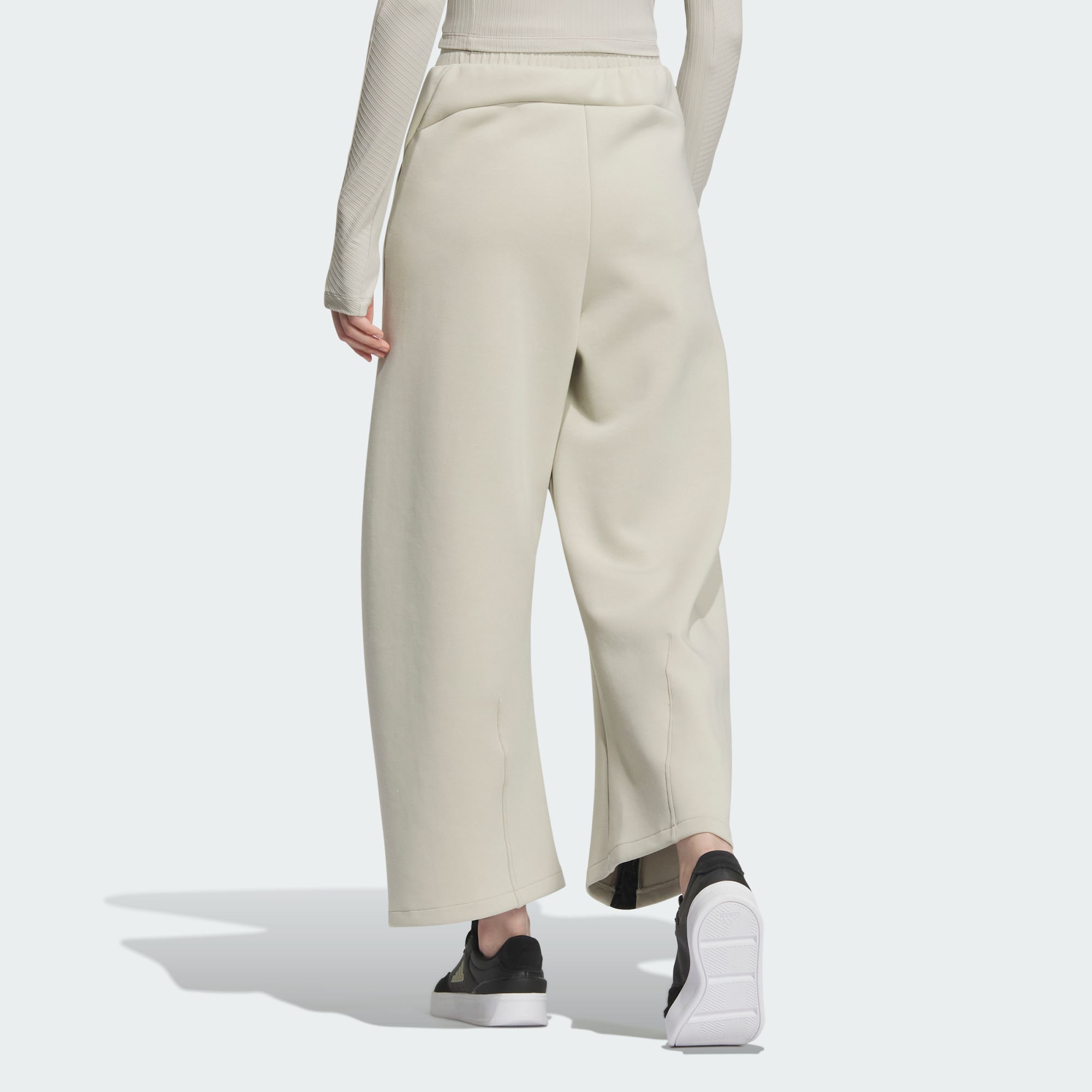 FW24 FUTURE STYLE PRE WOVEN Женские повседневные брюки светлого кунжутно-землистого серого цвета Adidas — фото 4