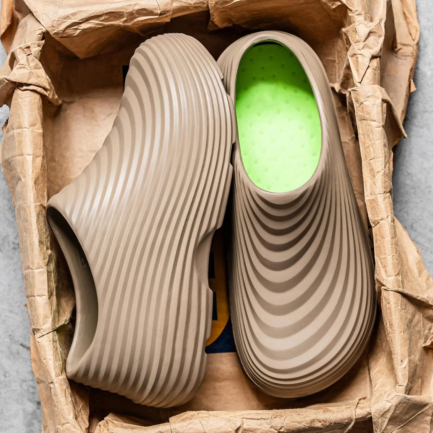 Мужская рабочая обувь Chef's Shoes водонепроницаемая и нежирная на подошве, без шнурков. Рабочие тапочки, повседневные мюли с нескользящей подошвой Bibokaoke, хаки — фото 4