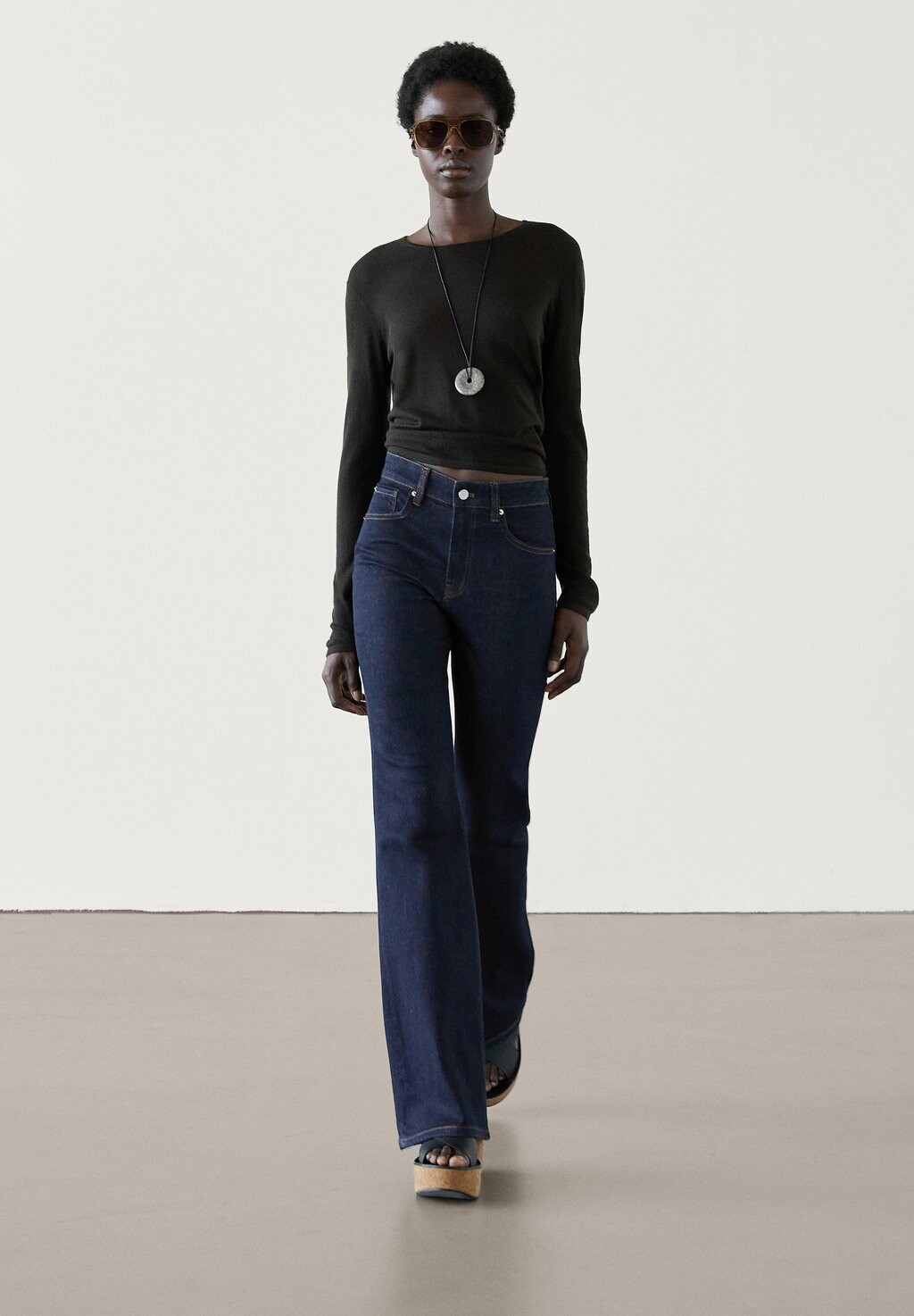 

Расклешенные джинсы HIGH-WAIST Massimo Dutti, темно-синий