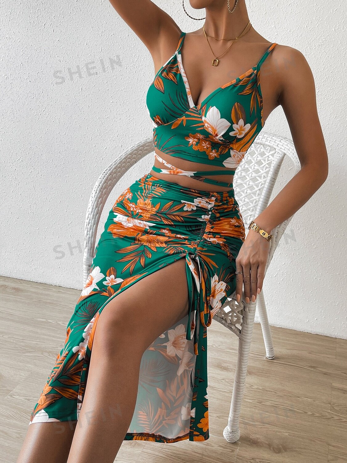 

Комплект женский Shein Privé с V-образным вырезом и завязкой на спине, зеленый