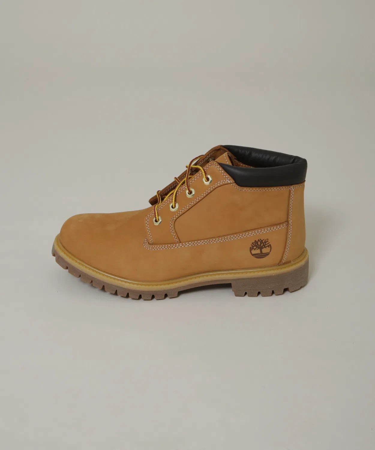 Ботинки Timberland Nelson Premium Chukka WP на шнуровке, нубук, キャメл — фото 2