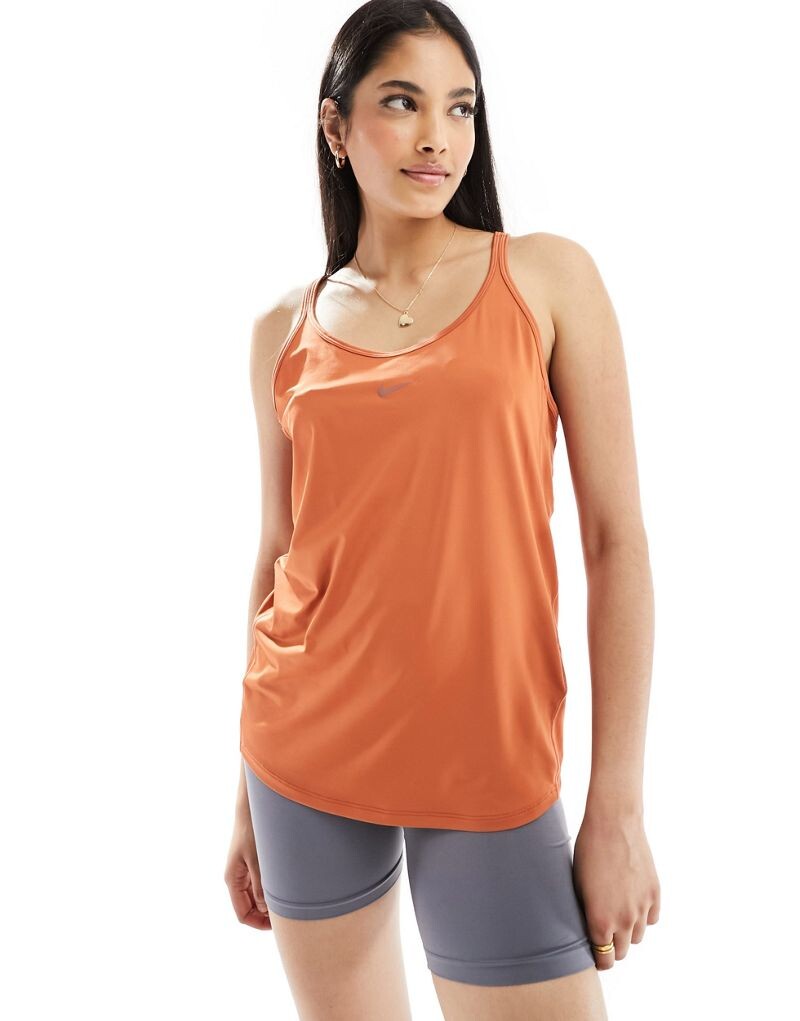 

Классическая майка с бретелями Nike One Training Dri-Fit Nike