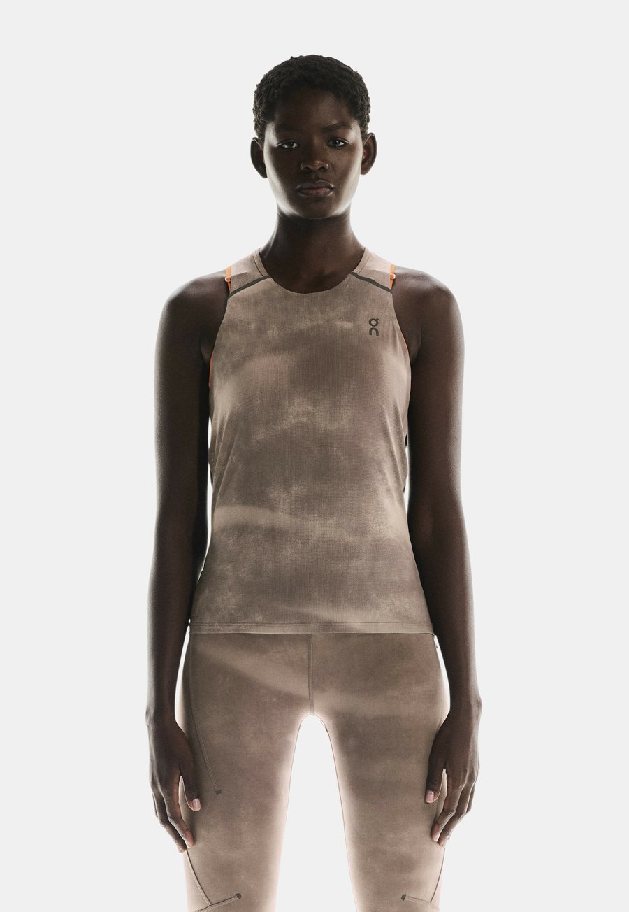 

Топ On PERFORMANCE, Cinder Black/Grey