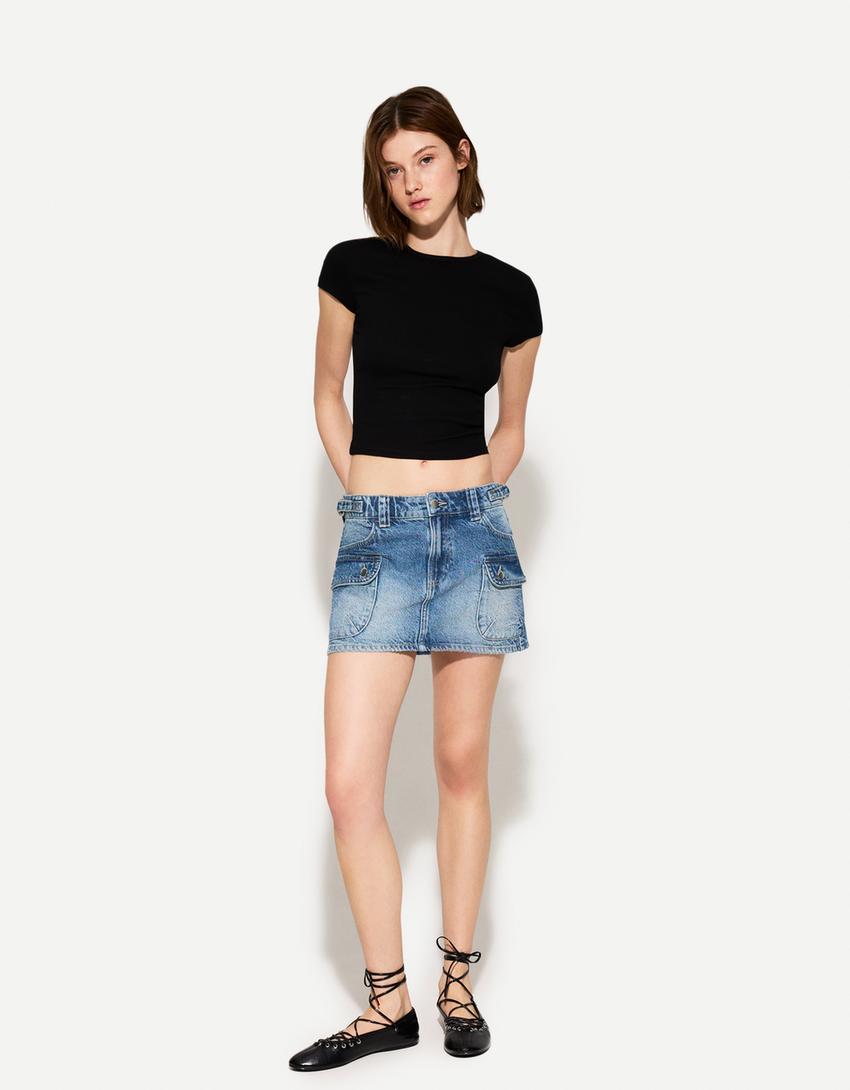 

Джинсовая юбка-карго с бретелями Bershka, голубой