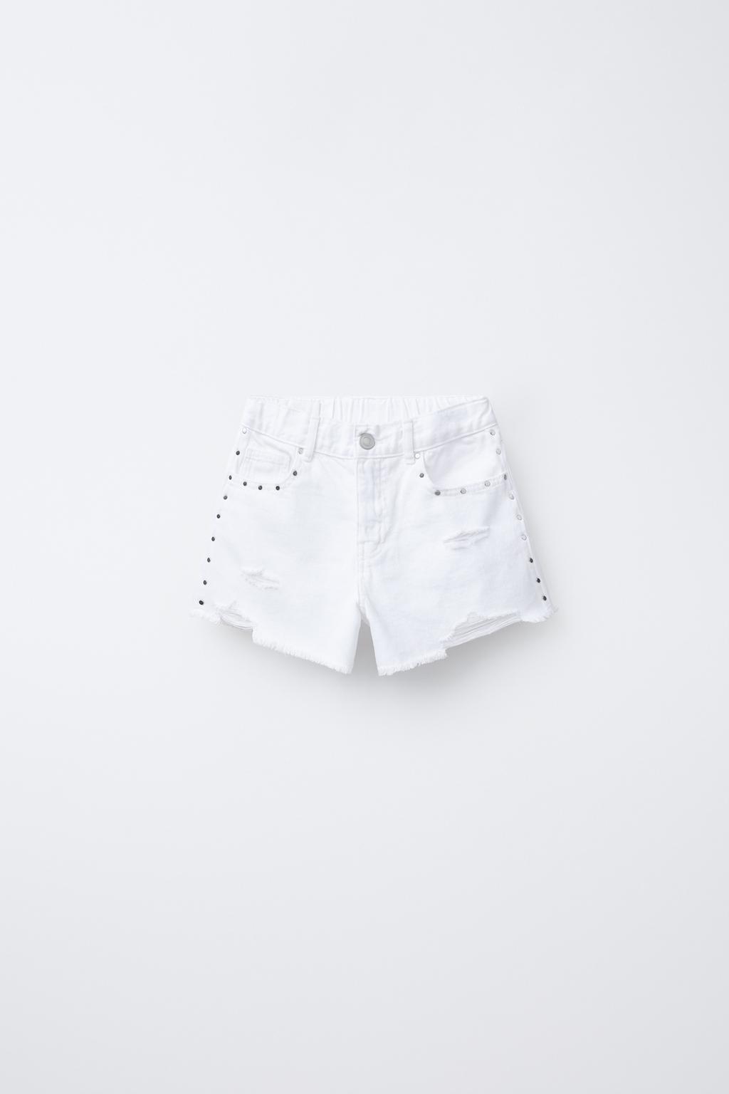 

Рваные джинсовые шорты-бермуды с шипами ZARA, белый