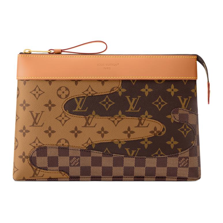 

LOUIS VUITTON Клатч