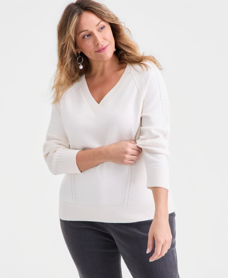 

Свитер крупной вязки с V-образным вырезом, эксклюзивно представлен в Macy's Style & Co, Eggnog