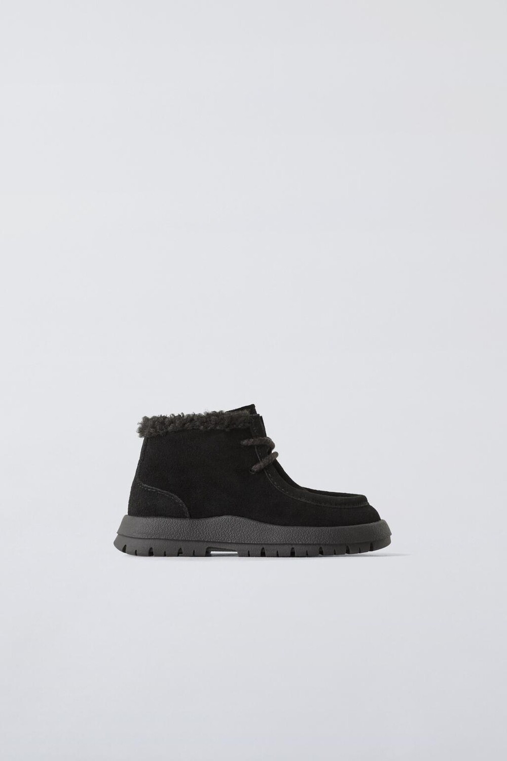 

Кожаные ботинки moc toe ZARA, черный