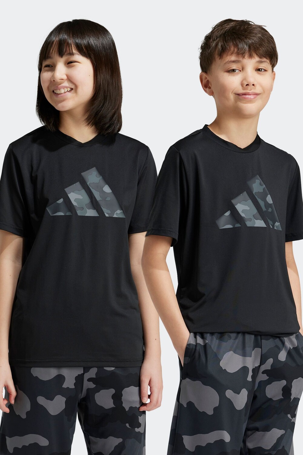 

Футболка с сезонным принтом Kids train essentials Adidas, черный