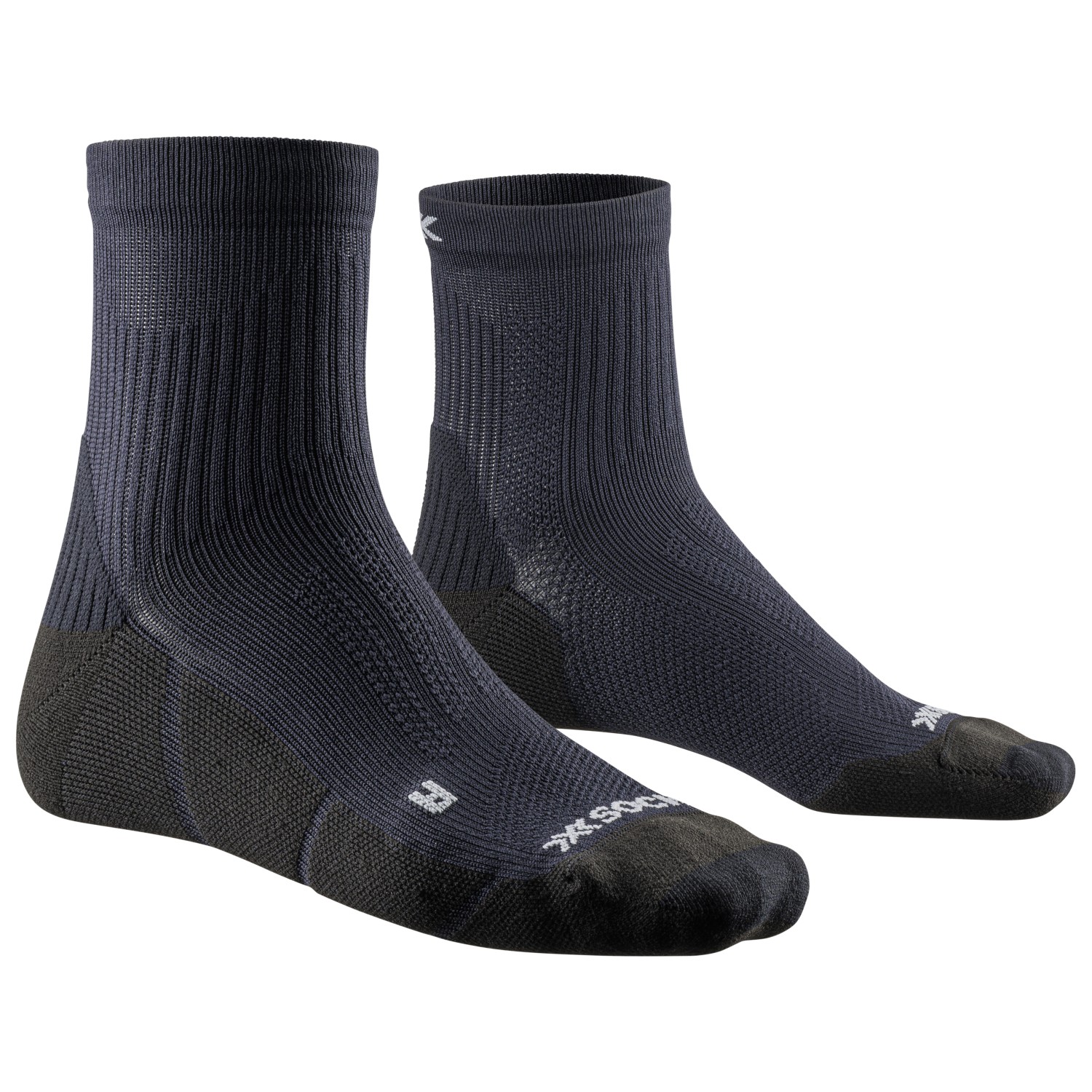 

Многофункциональные носки X-Socks Core Sport Ankle, цвет Opal Black/Arctic White