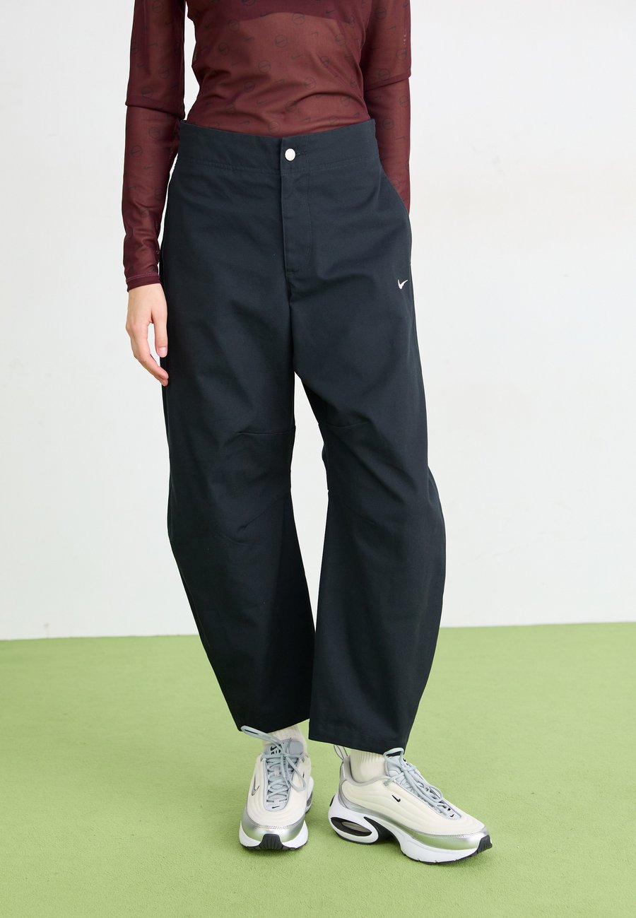 

Брюки Nike Sportswear STREET BARREL PANT, Black/Sail/Black