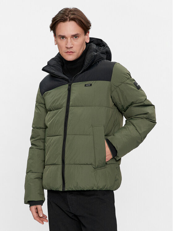 

Пуховик стандартного кроя Calvin Klein, зеленый