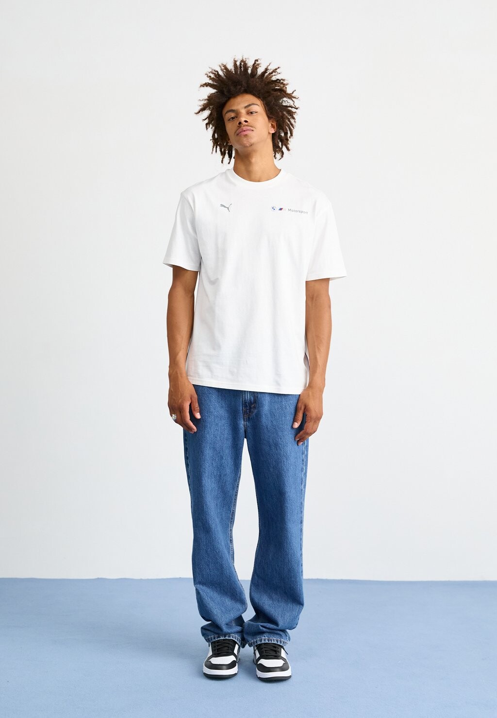 

Футболка с принтом BMW MMS ESS+ LOGO TEE Puma, белый