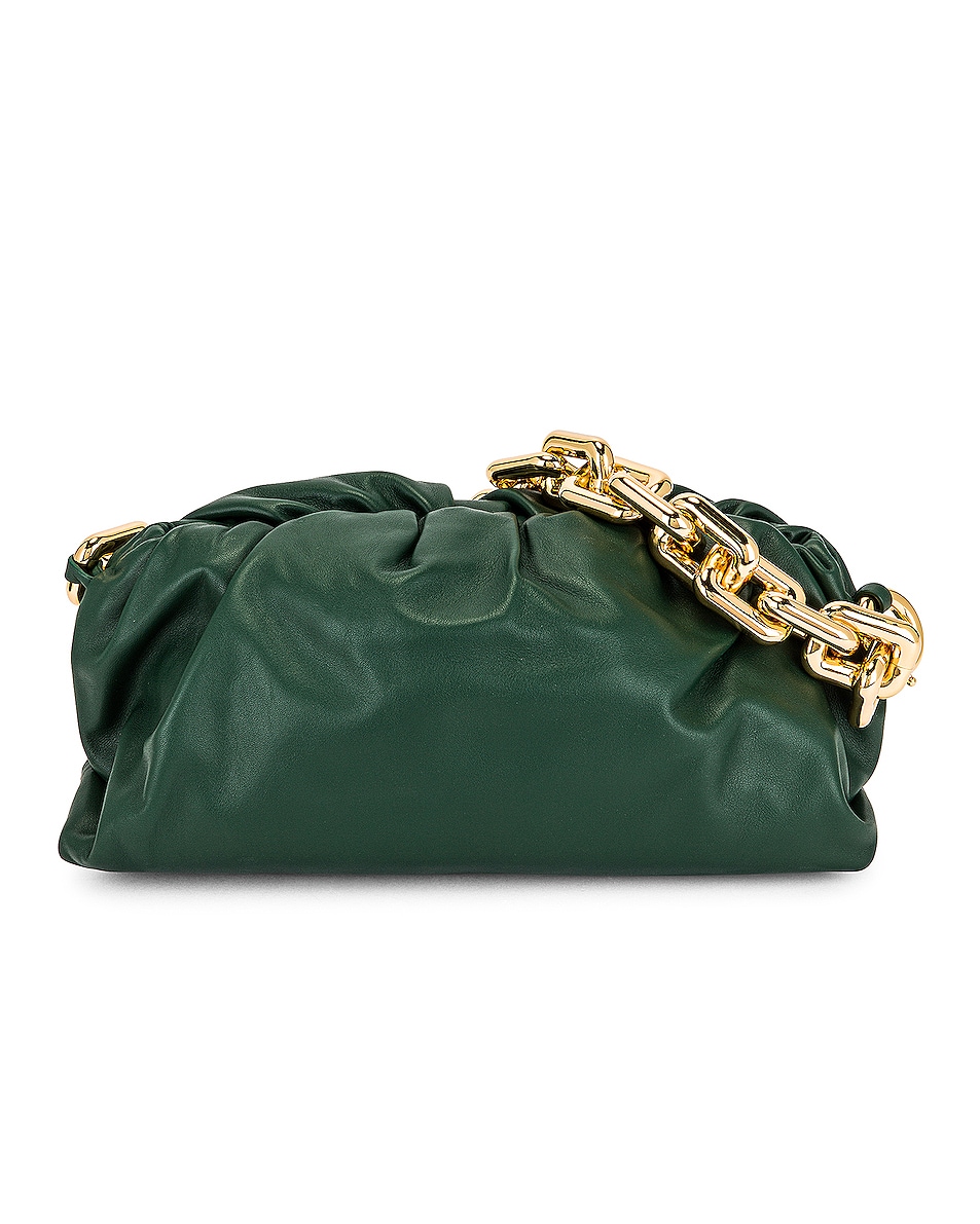 

Сумка через плечо Bottega Veneta The Chain Pouch, цвет Raintree & Gold