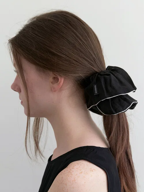 Шоппер-резинка для волос KINDABABY classic line scrunch, чёрный