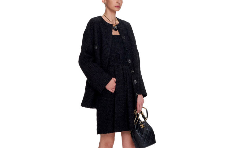 

Платье без рукавов женское черное Chanel