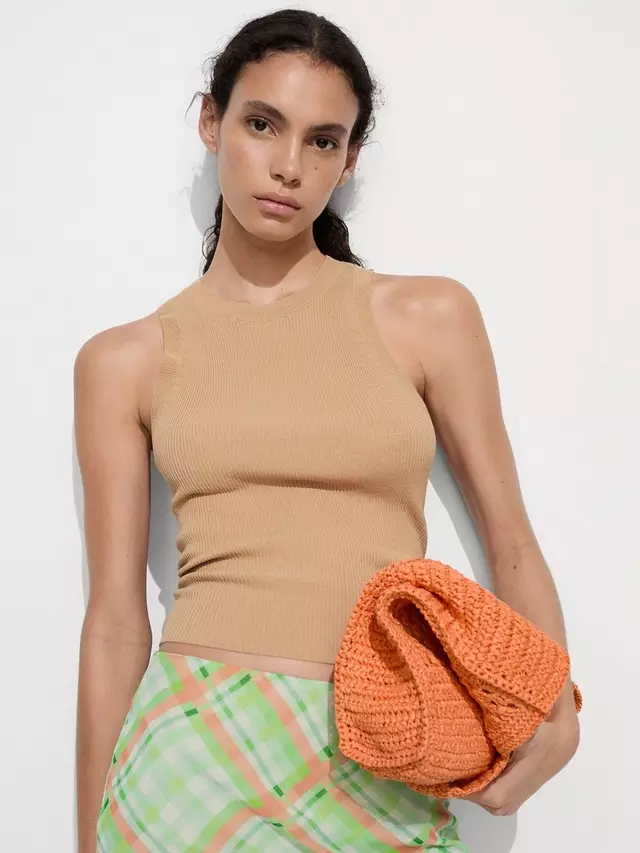 

Топ Mango Karl Sleeveless Vest, цвет caramel
