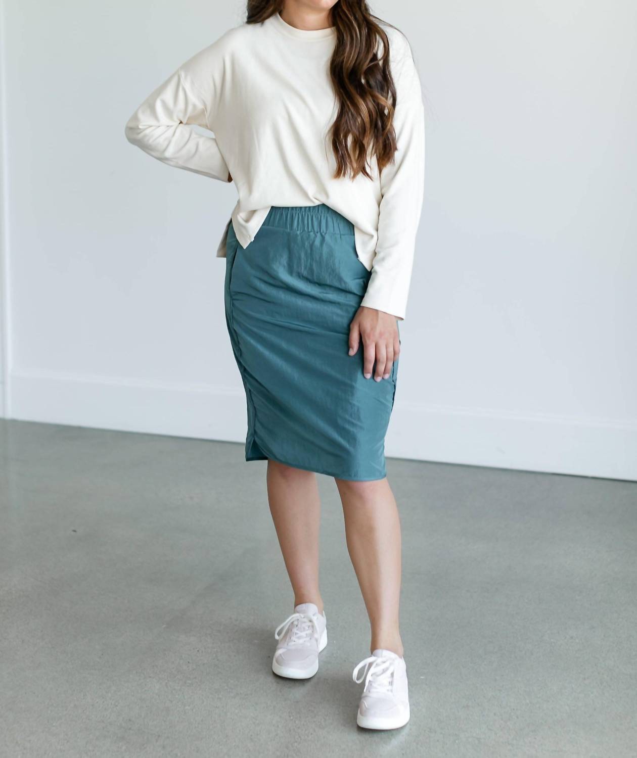 

Юбка-ветровка цвета изумруд Inherit Clothing Company, цвет emerald
