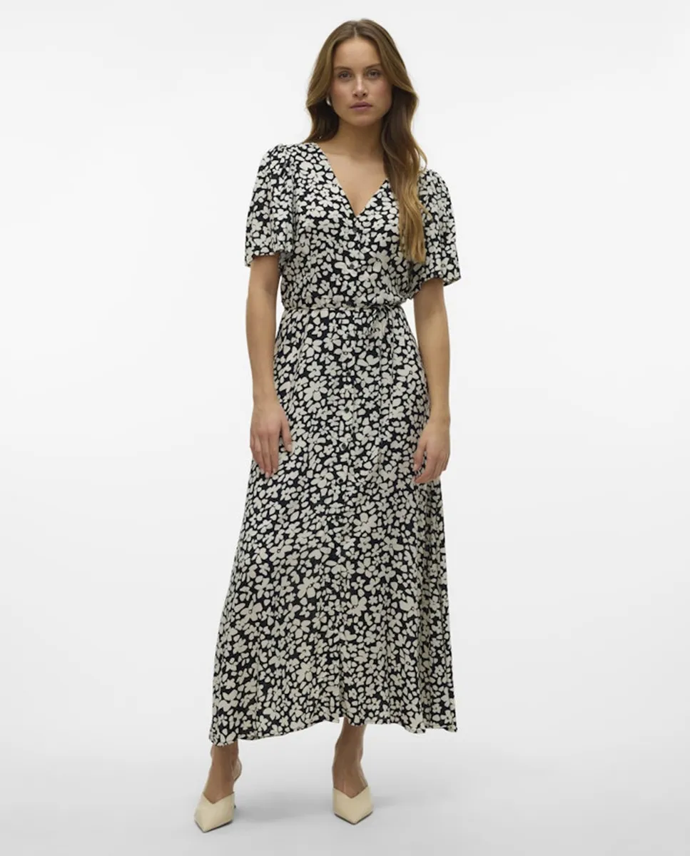 

Длинное платье на пуговицах Vero Moda, черный
