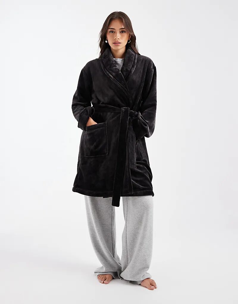 

Короткий сложенный халат DKNY черного цвета