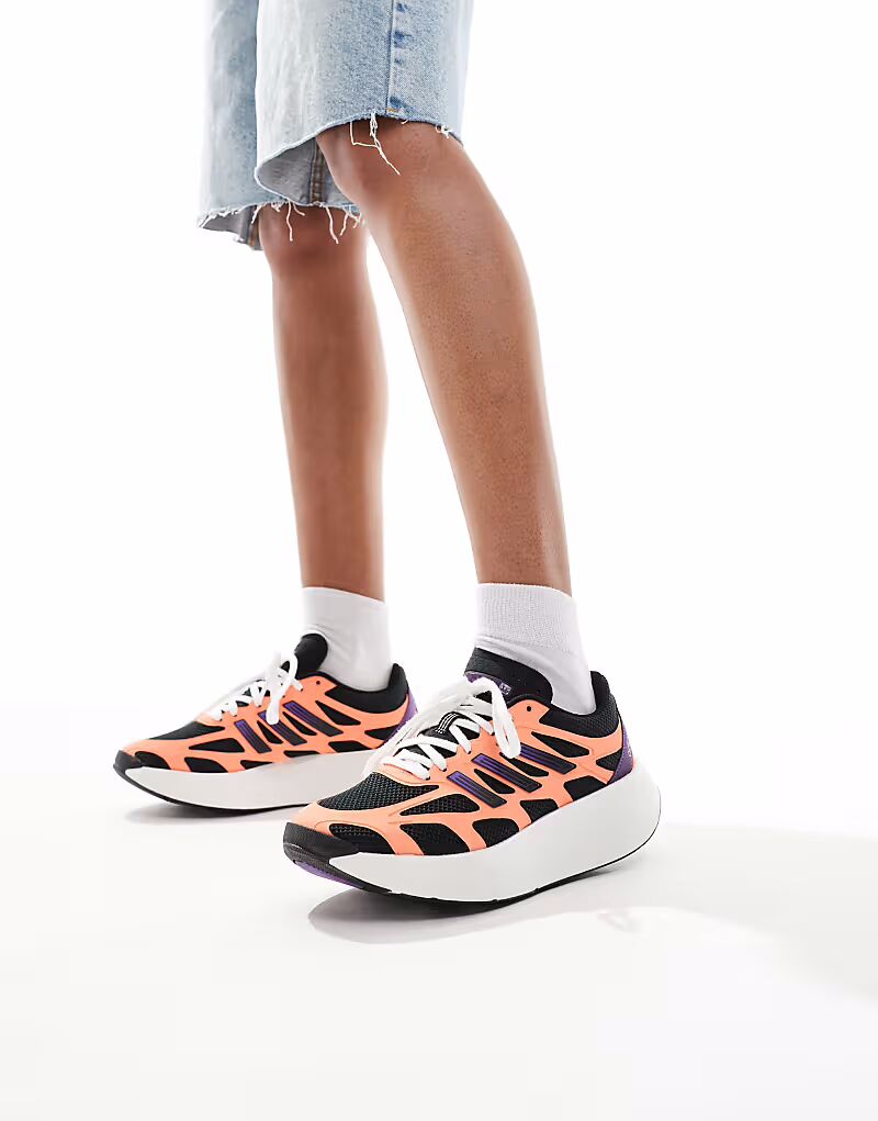 Кроссовки Adidas Originals Adizero aruku в черном цвете / активном фиолетовом цвете / s