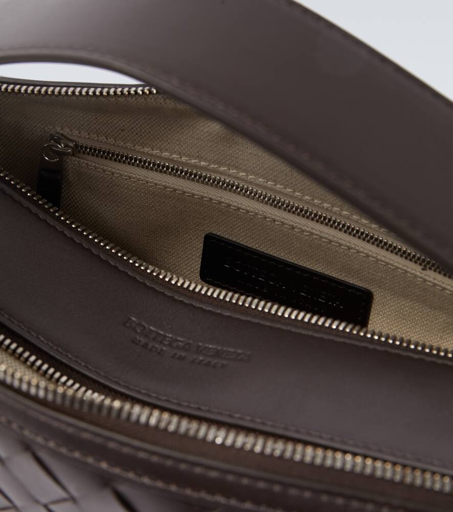 Сумка кросс-боди Tribeca из кожи Intrecciato Bottega Veneta, Fondant-Silver — фото 4