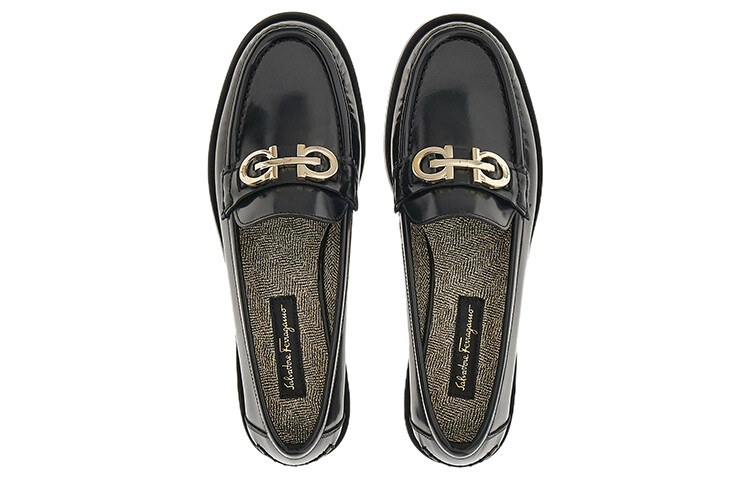 Туфли женские Ferragamo Gancini с пряжкой, черный — фото 4
