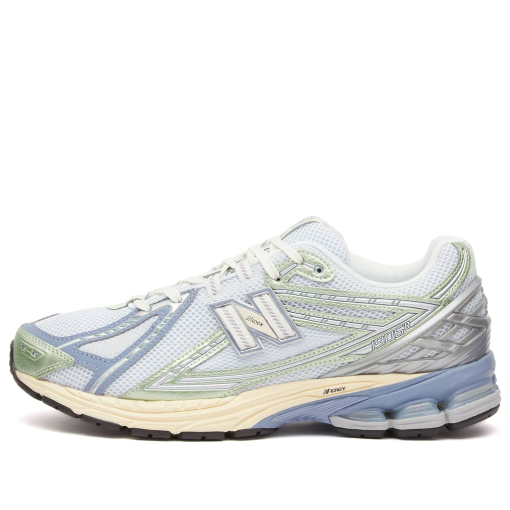 

Кроссовки 1906R New Balance, цвет parchment