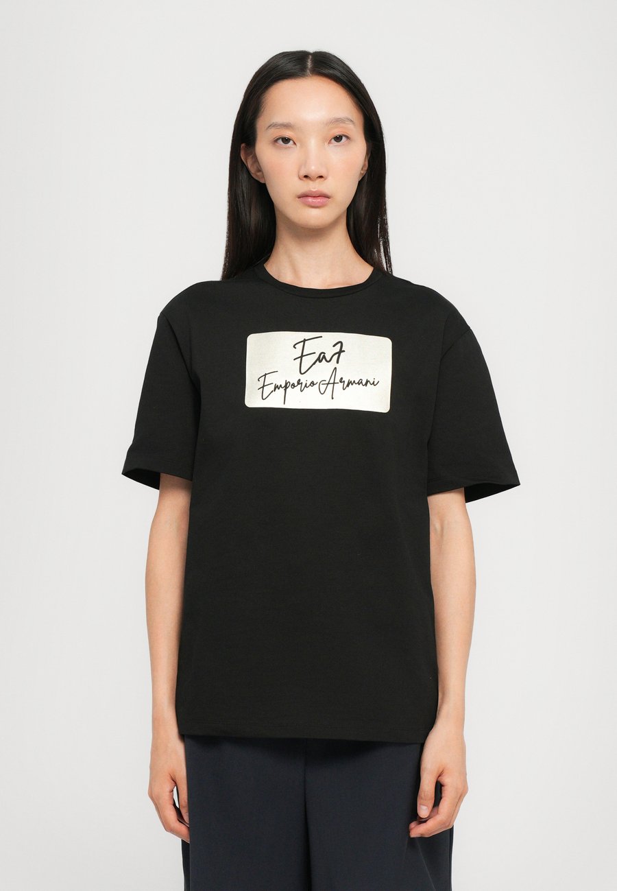 

Спортивная футболка EA7 Emporio Armani Print T-shirt, Black