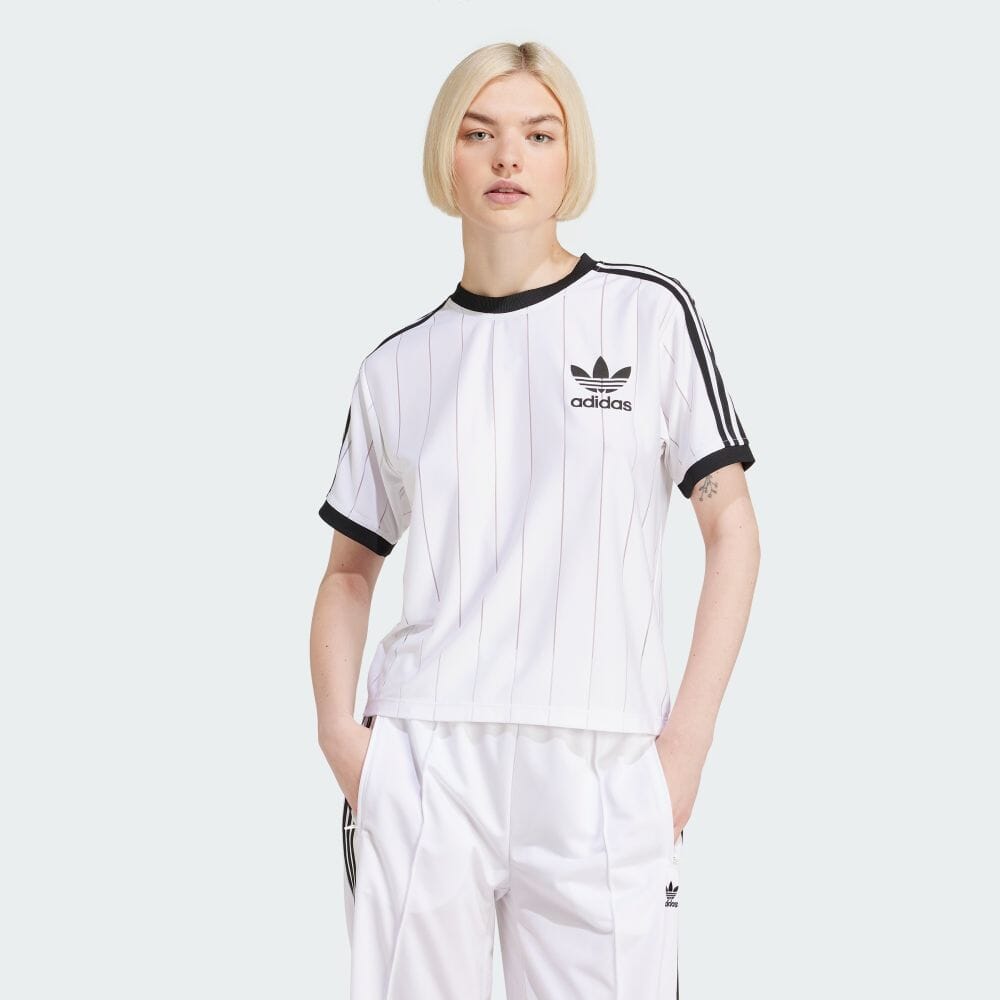 

Футболка Adidas Adicolor Three Stripes Pinstripe Short Sleeve T-Shirt, белый