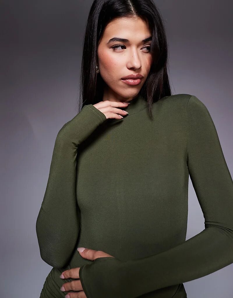 

Эксклюзивный боди Nara от Wanderdoll, с высокой горловиной и длинными рукавами, оливкового цвета