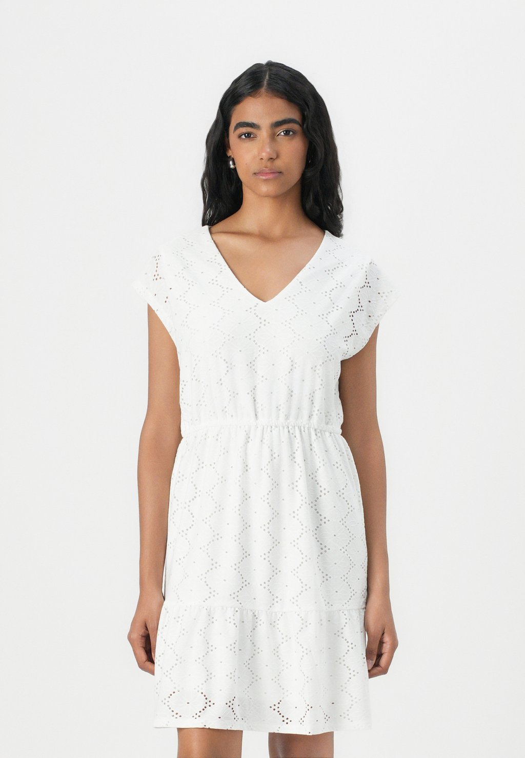 

Повседневное платье VMKIM V NECK SHORT DRESS Vero Moda, белый